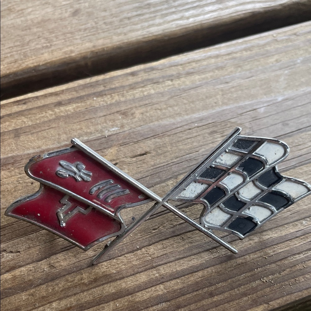 Vintage Crossed Flags Emblem